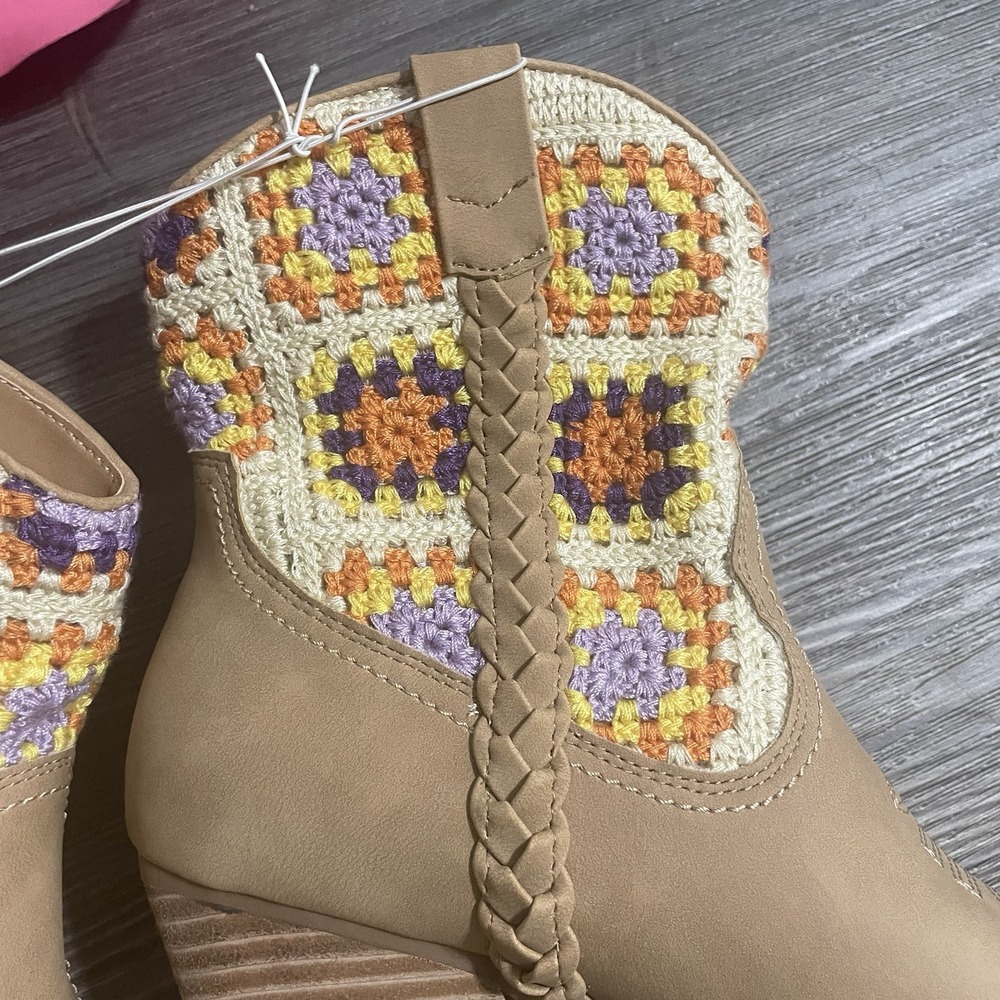 DV DOLCE VITA Kathryn Western Cowboy Boots Sz 6 Granny Square Crochet Boho *RARE - Picture 4 of 16